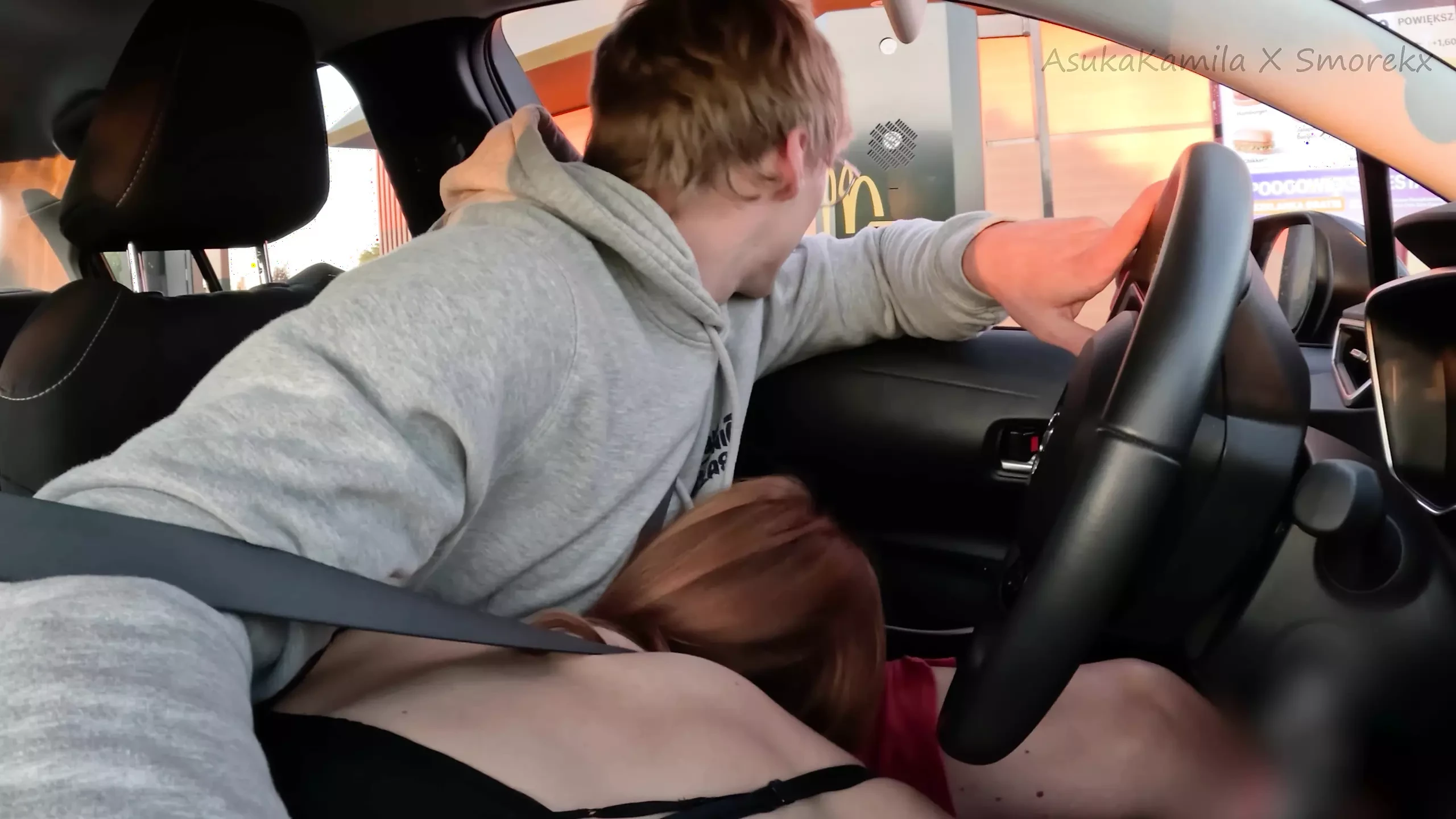 BLOWJOB IN MCDONALD'S DRIVE THRU - Full XXX Movies | ePornHIT.